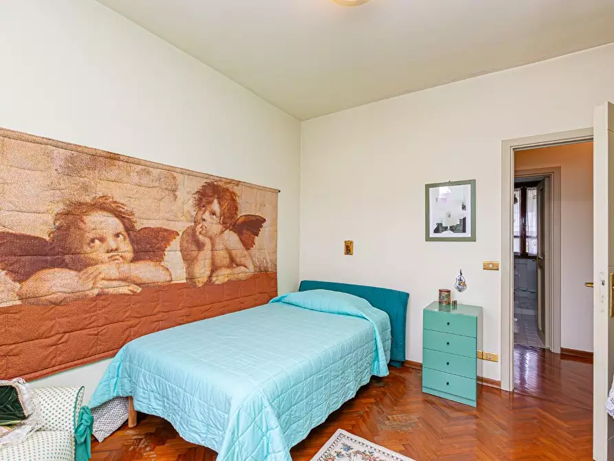 Immagine 21 di Villa in vendita  a Pontedera