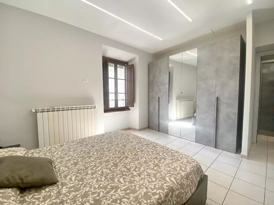 Immagine 7 di Appartamento in vendita  a Borgo A Mozzano