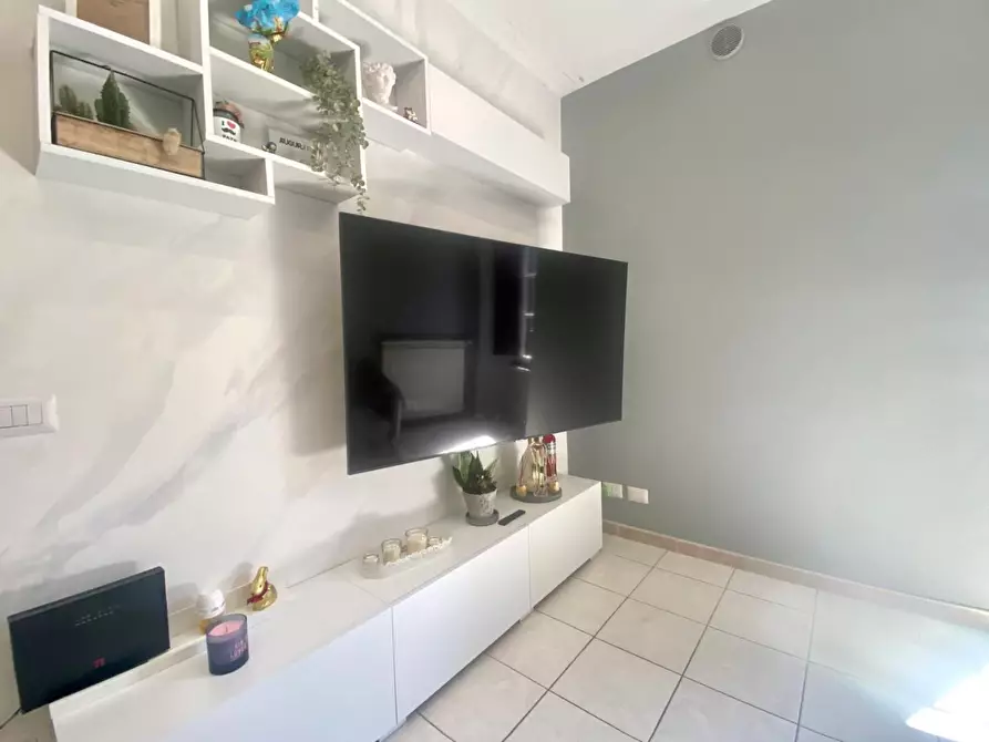 Immagine 5 di Appartamento in vendita  a Borgo A Mozzano