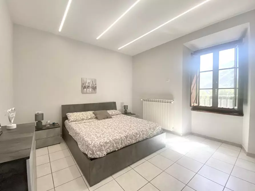 Immagine 8 di Appartamento in vendita  a Borgo A Mozzano