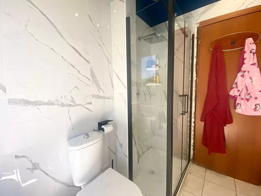 Immagine 14 di Appartamento in vendita  a Borgo A Mozzano