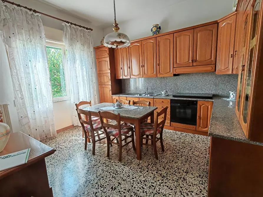 Immagine 11 di Villa in vendita  a Ponsacco