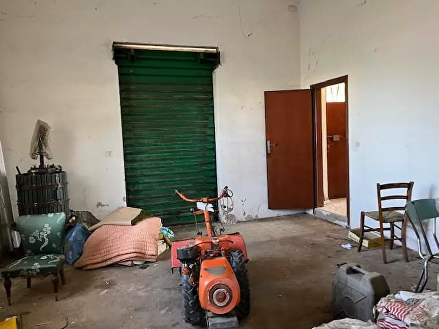 Immagine 25 di Villa in vendita  a Pontedera