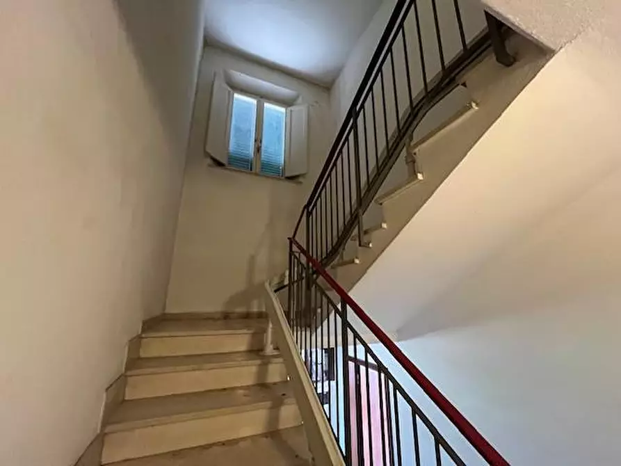 Immagine 7 di Villa in vendita  a Pontedera