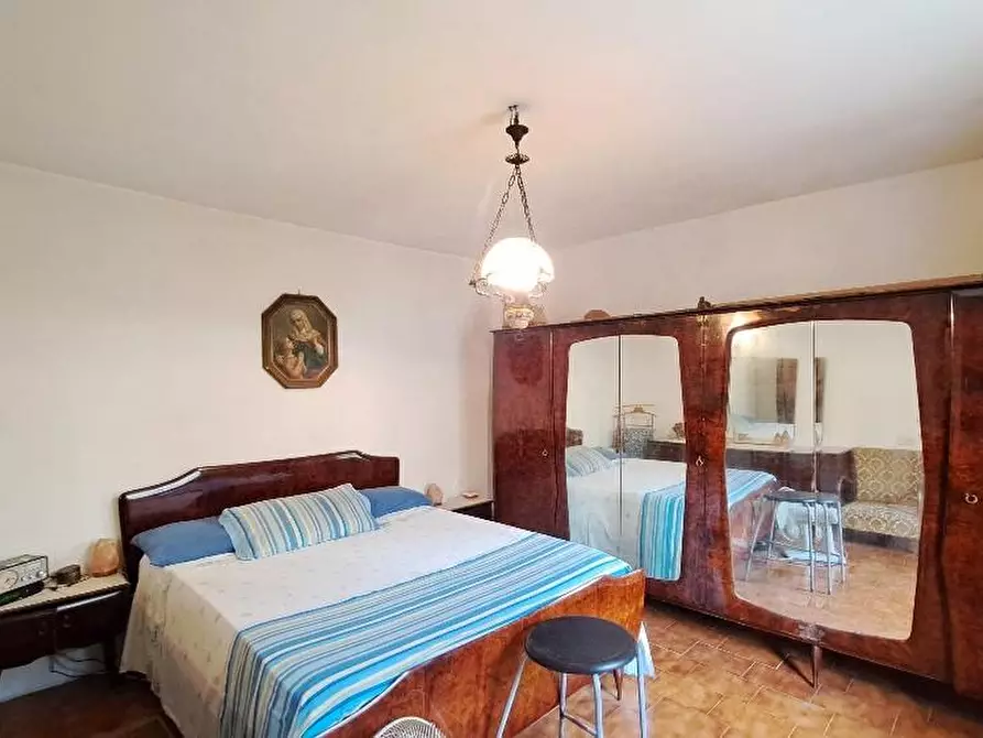 Immagine 26 di Casa colonica in vendita  a Calci