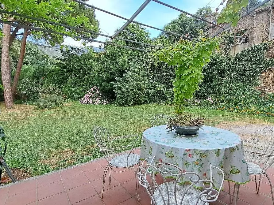 Immagine 18 di Casa colonica in vendita  a Calci