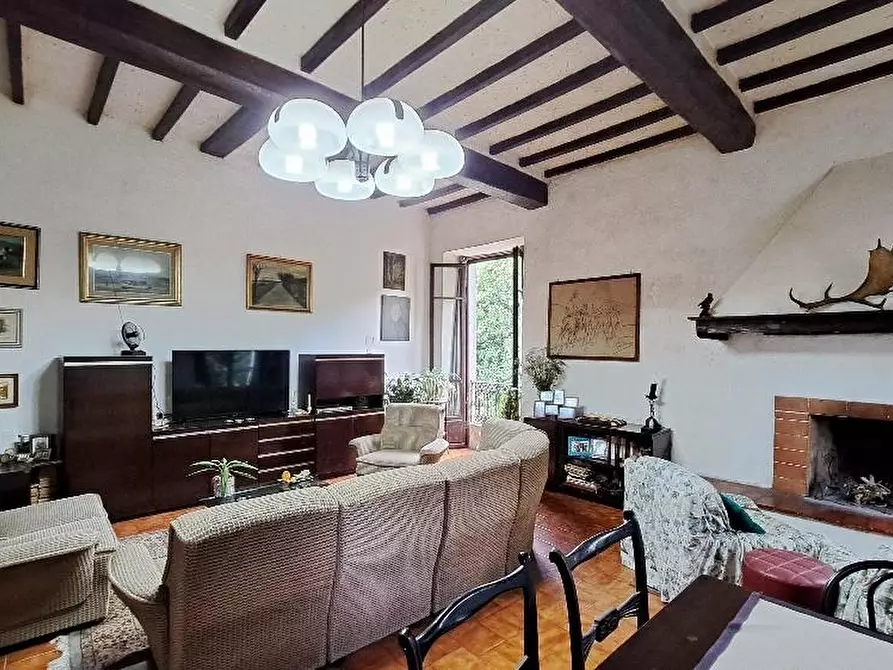 Immagine 20 di Casa colonica in vendita  a Calci