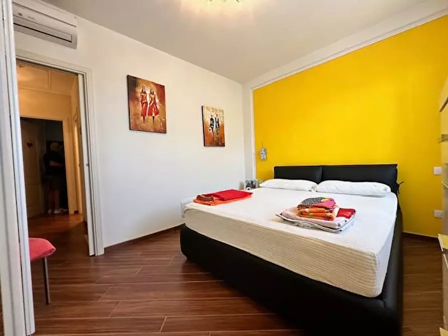 Immagine 24 di Casa bifamiliare in vendita  a Camaiore