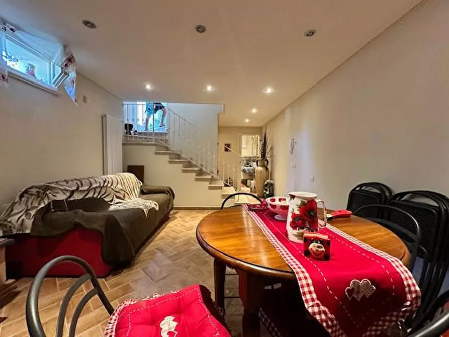 Immagine 16 di Casa bifamiliare in vendita  a Camaiore