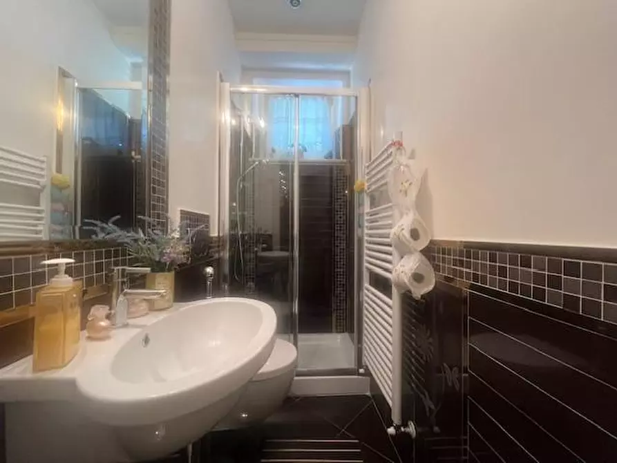 Immagine 51 di Casa bifamiliare in vendita  a Camaiore