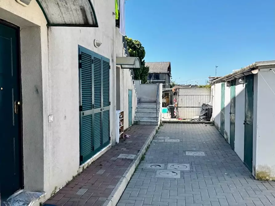 Immagine 19 di Appartamento in vendita  a Cascina