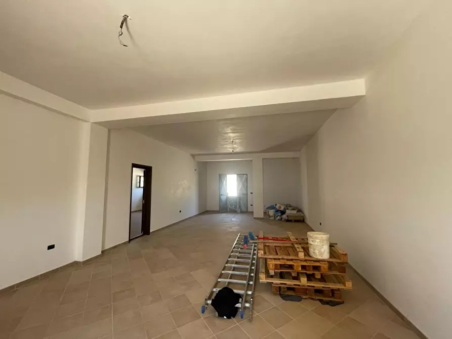 Immagine 11 di Villa in vendita  a Monteparano