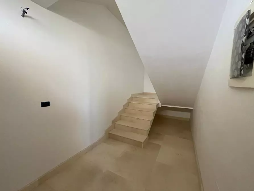 Immagine 15 di Villa in vendita  a Monteparano