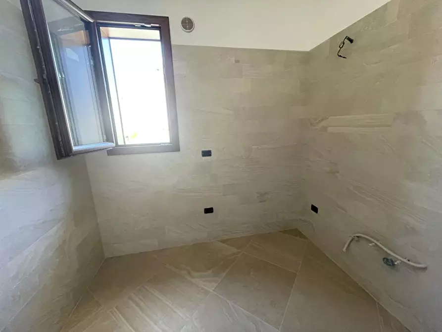 Immagine 20 di Villa in vendita  a Monteparano