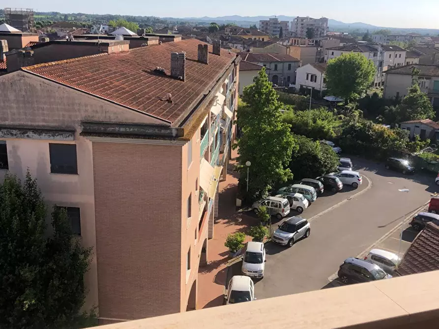 Immagine 21 di Mansarda in vendita  a Ponsacco