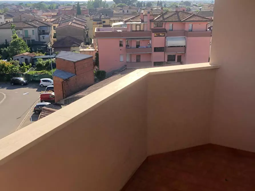 Immagine 17 di Mansarda in vendita  a Ponsacco