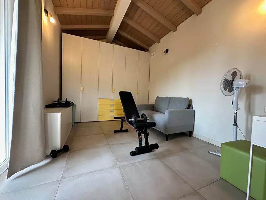 Immagine 10 di Villa in vendita  a Camaiore