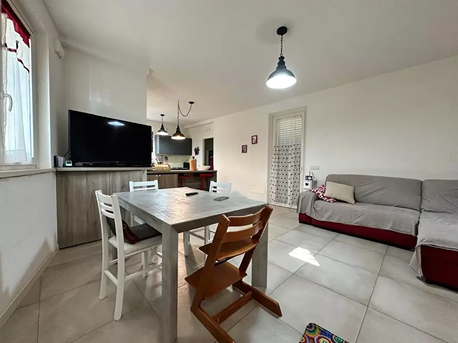 Immagine 4 di Villa in vendita  a Camaiore