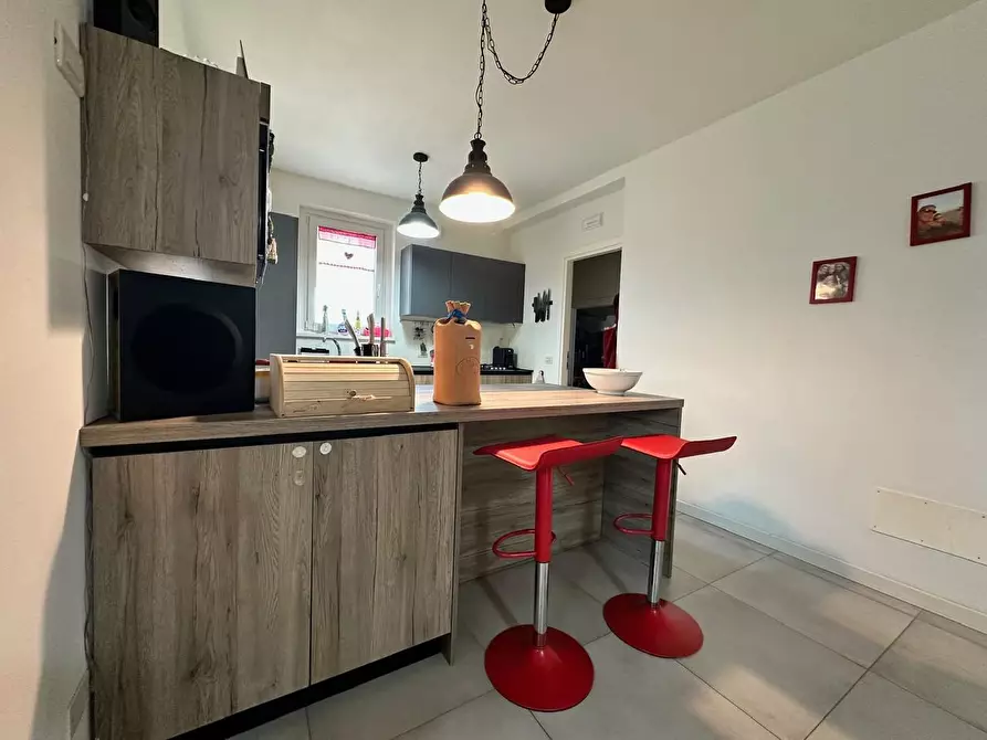 Immagine 7 di Villa in vendita  a Camaiore