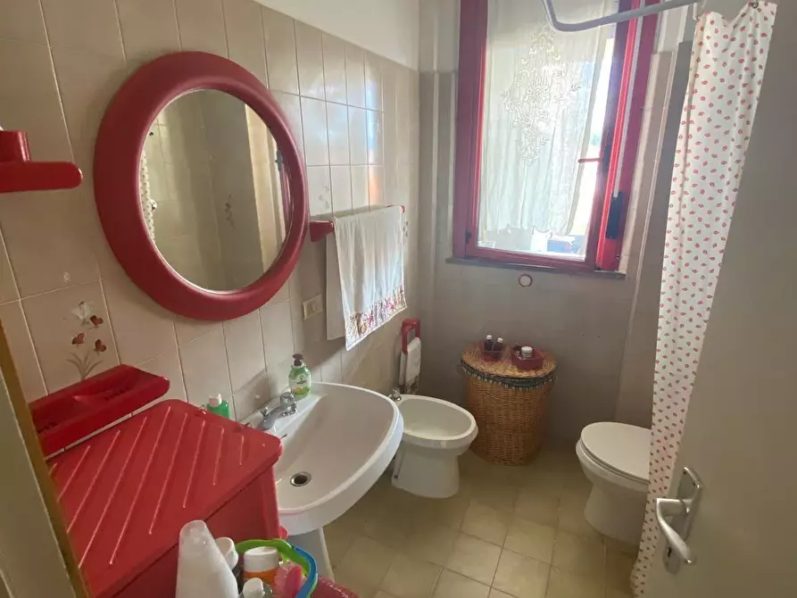 Immagine 8 di Appartamento in vendita  a Rosignano Marittimo