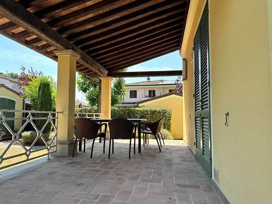 Immagine 28 di Villa in vendita  a Pietrasanta