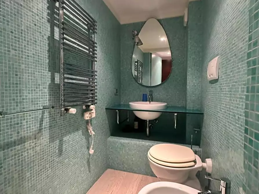 Immagine 18 di Villa in vendita  a Pietrasanta