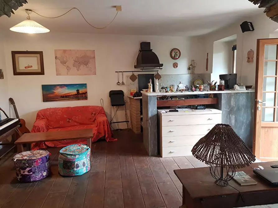 Immagine 8 di Loft/Open space in vendita  a Carrara