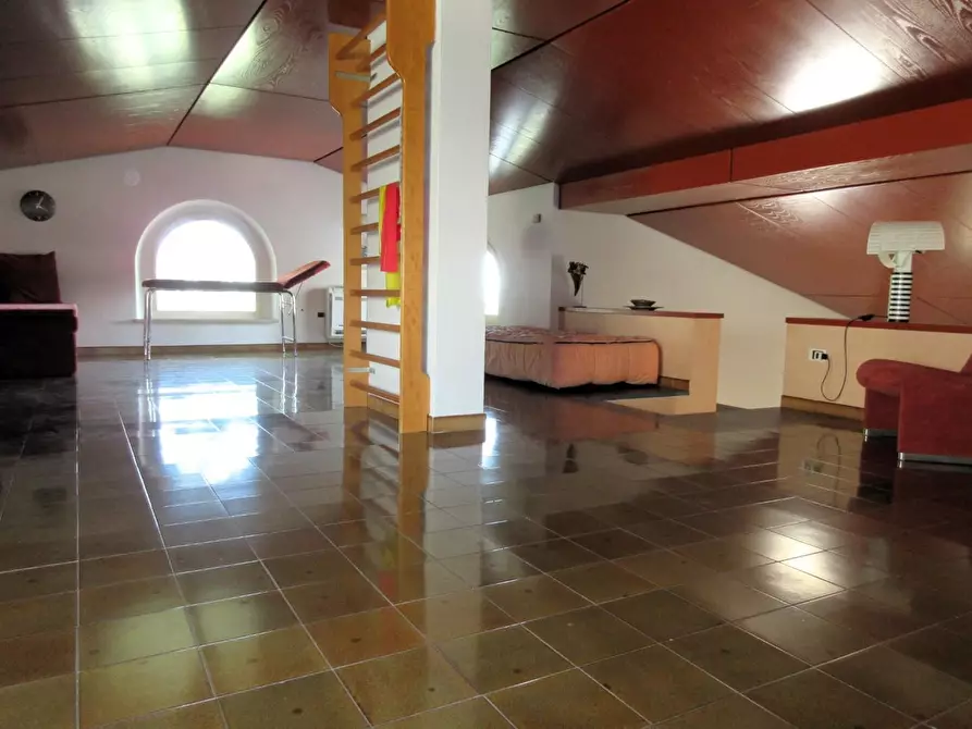 Immagine 15 di Villa in vendita  a Cerreto Guidi