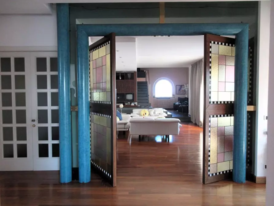 Immagine 2 di Villa in vendita  a Cerreto Guidi