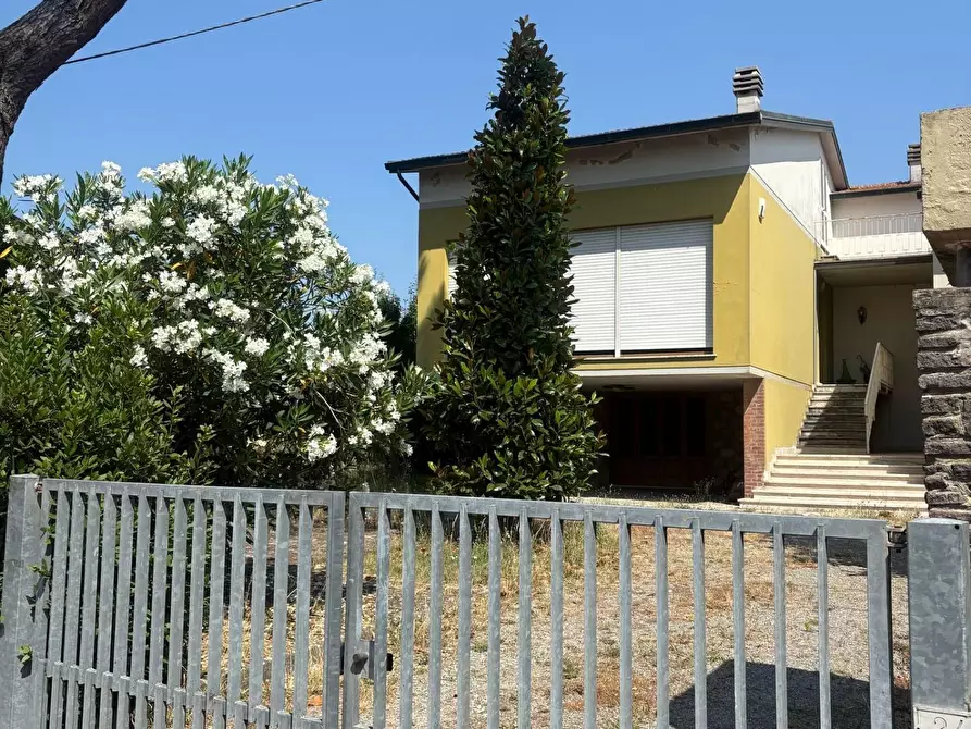 casa indipendente in vendita a Casciana Terme Lari in zona Perignano