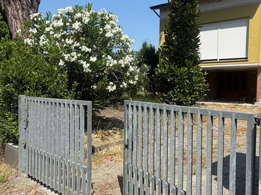 Immagine 55 di Casa bifamiliare in vendita  a Casciana Terme Lari