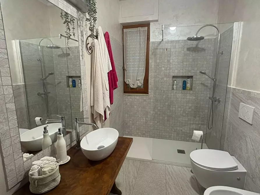 Immagine 47 di Casa bifamiliare in vendita  a Casciana Terme Lari