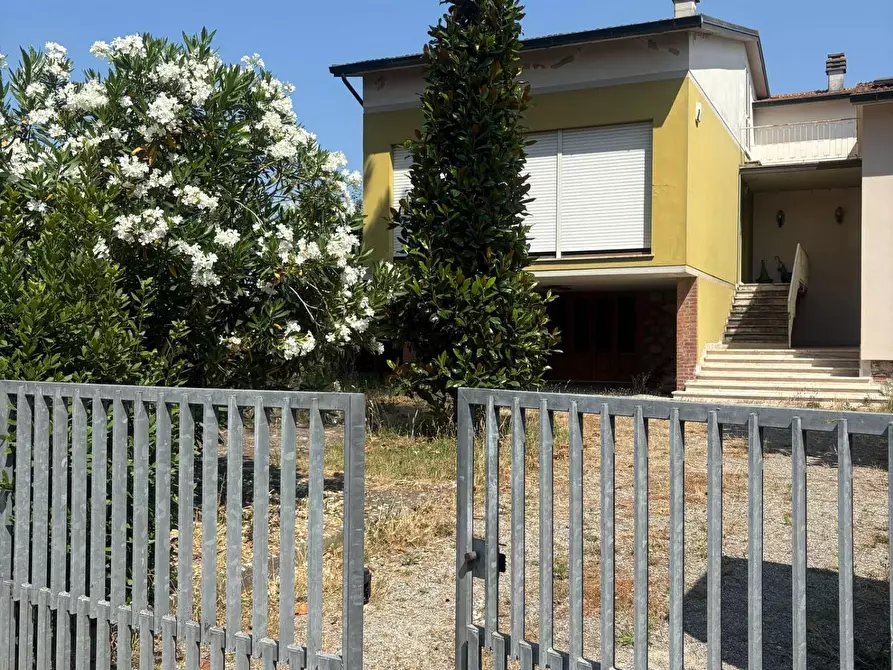 Immagine 1 di Casa bifamiliare in vendita  a Casciana Terme Lari