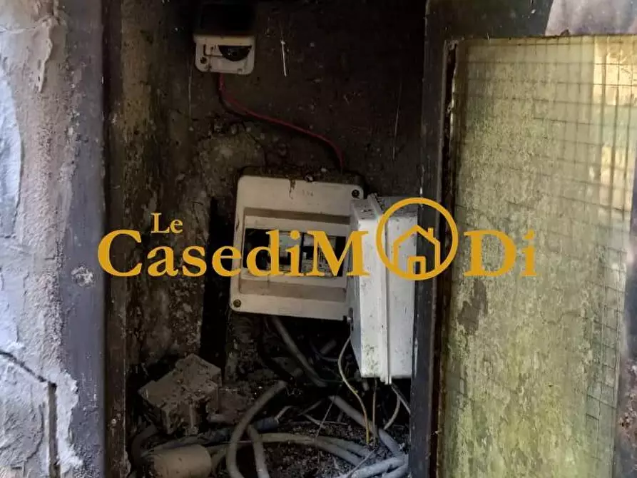 Immagine 36 di Terreno agricolo in vendita  a Livorno