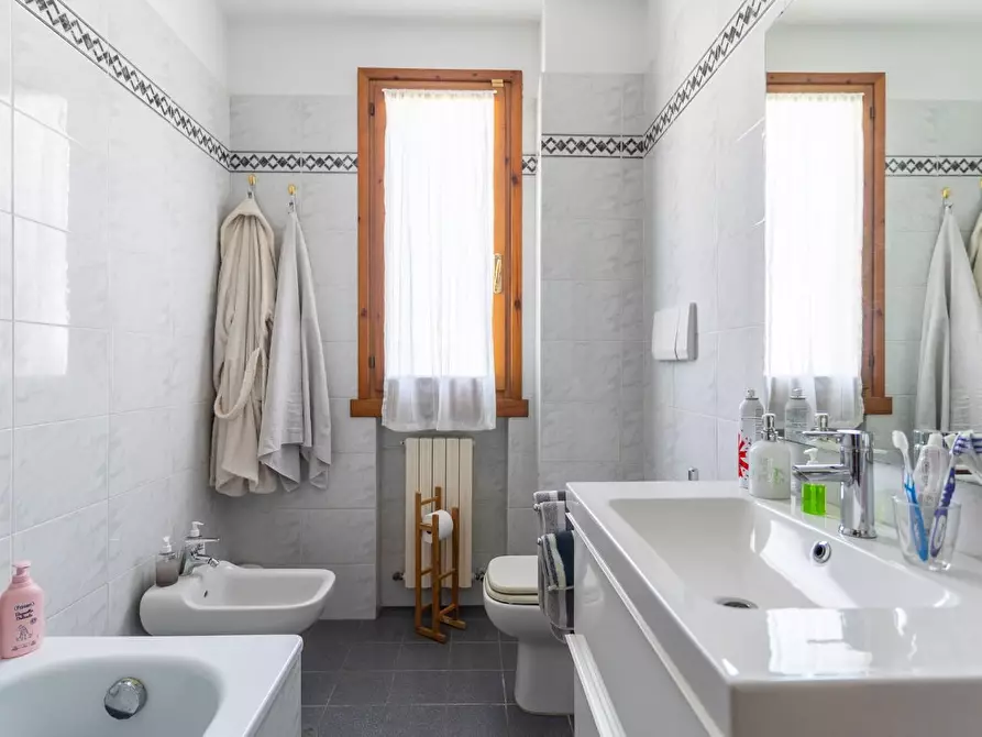 Immagine 26 di Appartamento in vendita  a Empoli