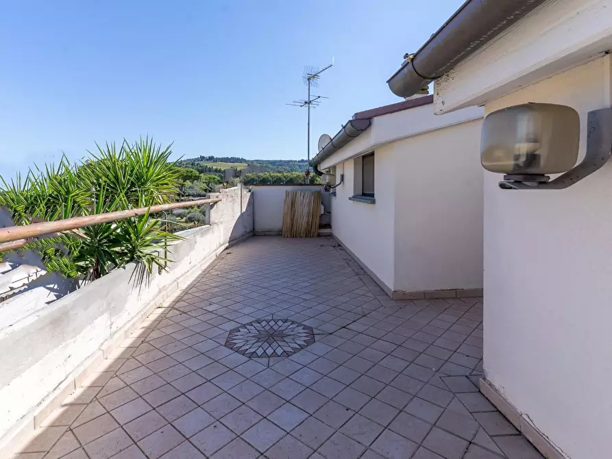 Immagine 10 di Appartamento in vendita  a Empoli