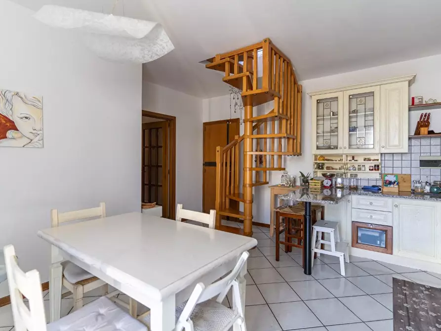 Immagine 12 di Appartamento in vendita  a Empoli