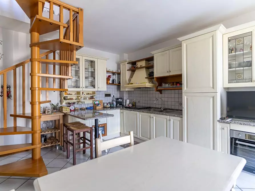 Immagine 3 di Appartamento in vendita  a Empoli