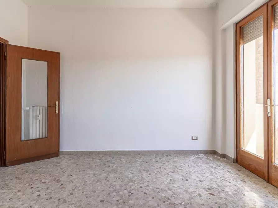 Immagine 21 di Appartamento in vendita  a Empoli