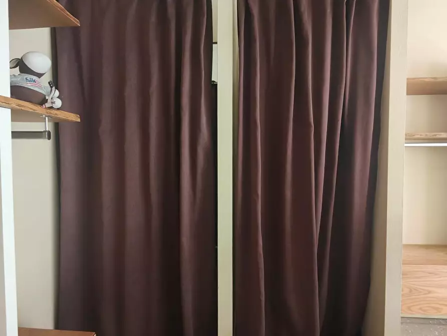 Immagine 4 di Negozio in affitto  a Fucecchio