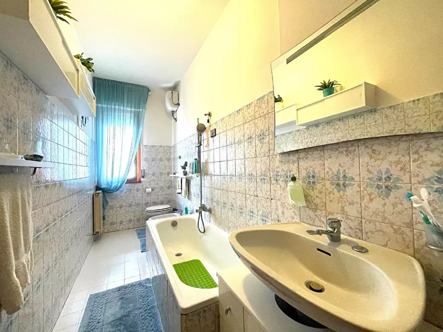 Immagine 27 di Appartamento in vendita  a Empoli