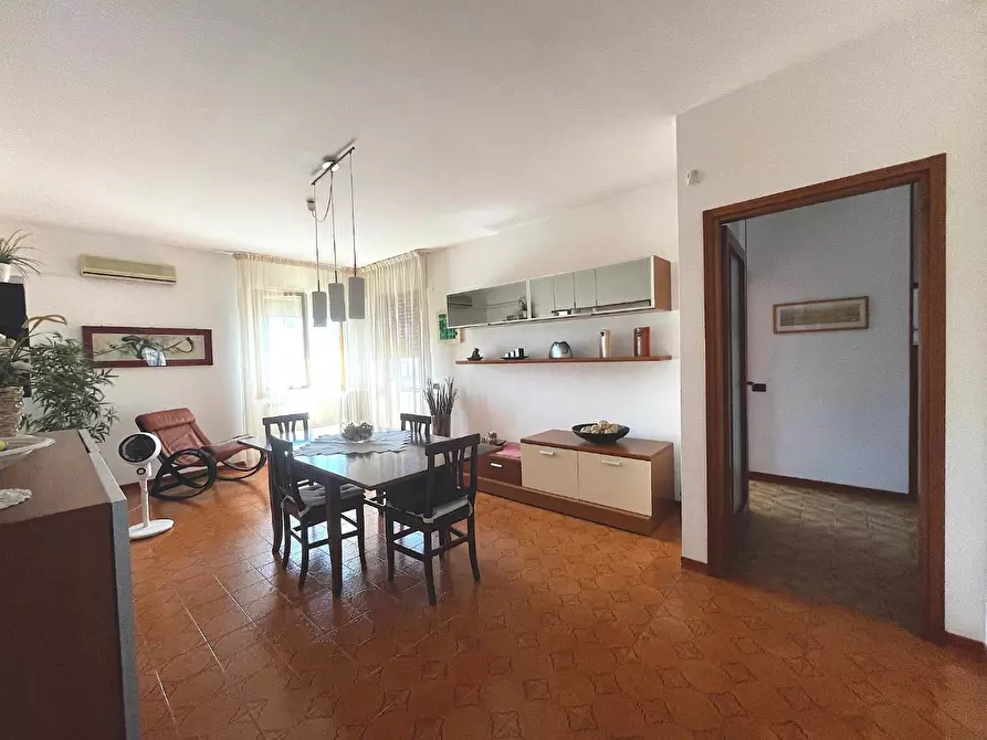 Immagine 11 di Appartamento in vendita  a Empoli