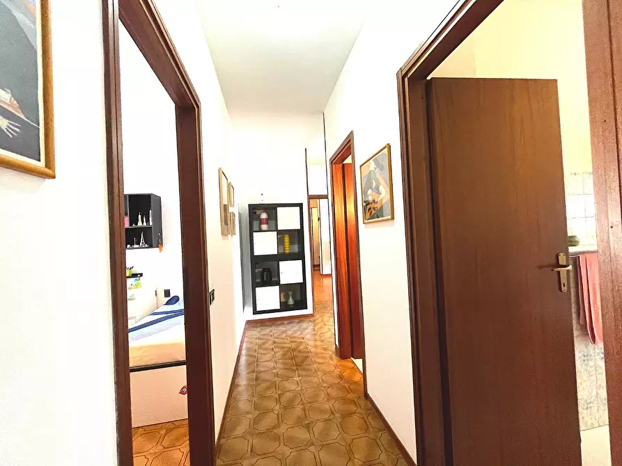 Immagine 25 di Appartamento in vendita  a Empoli