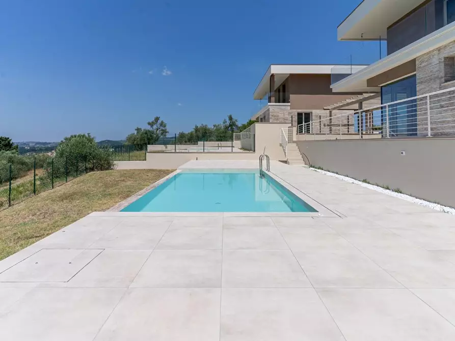 Immagine 3 di Villa in vendita  a Montelupo Fiorentino