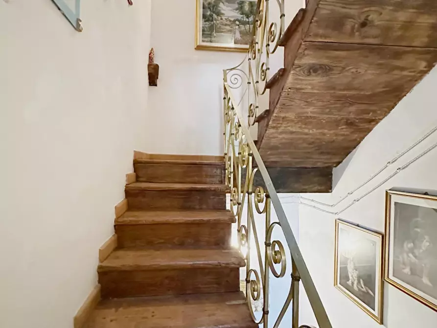 Immagine 56 di Terratetto in vendita  a Bagni Di Lucca