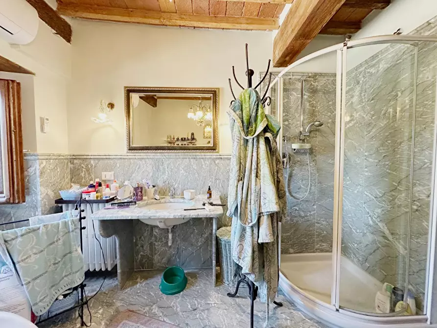 Immagine 42 di Terratetto in vendita  a Bagni Di Lucca