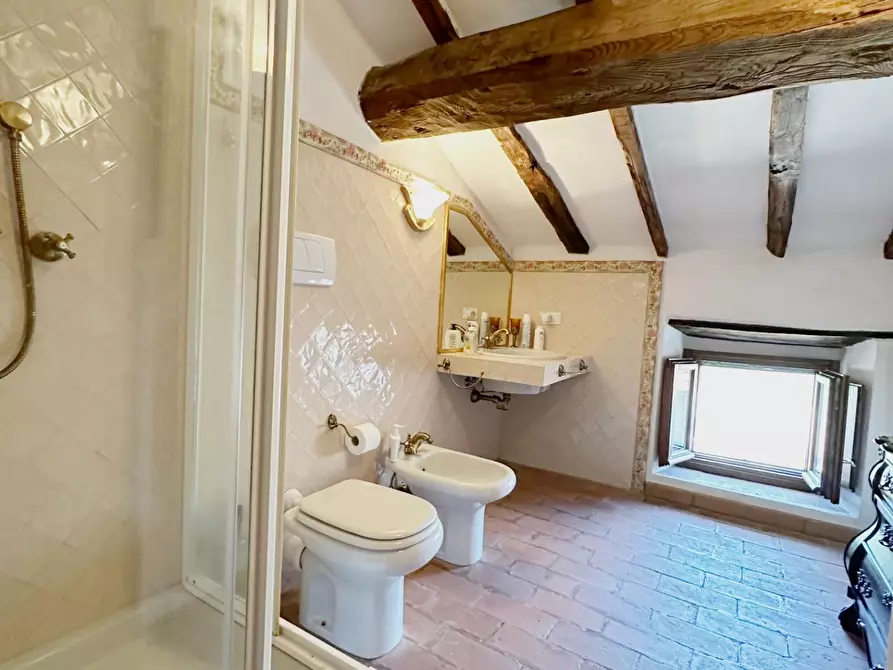 Immagine 46 di Terratetto in vendita  a Bagni Di Lucca