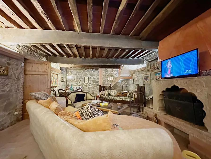 Immagine 4 di Terratetto in vendita  a Bagni Di Lucca