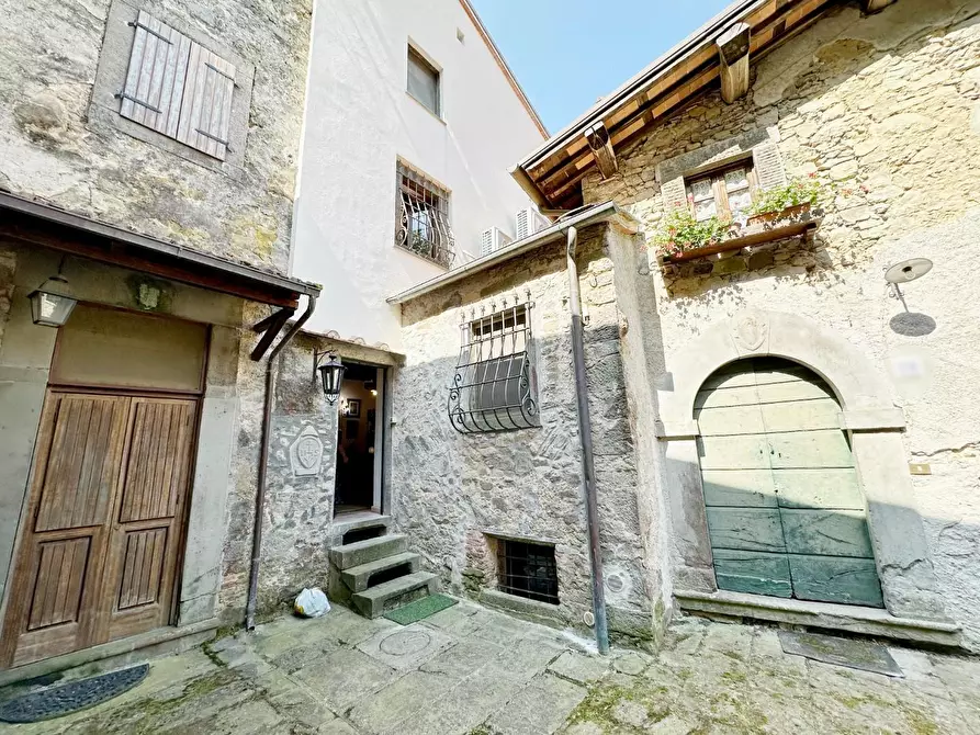 Immagine 30 di Terratetto in vendita  a Bagni Di Lucca