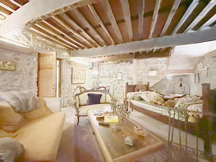 Immagine 10 di Terratetto in vendita  a Bagni Di Lucca